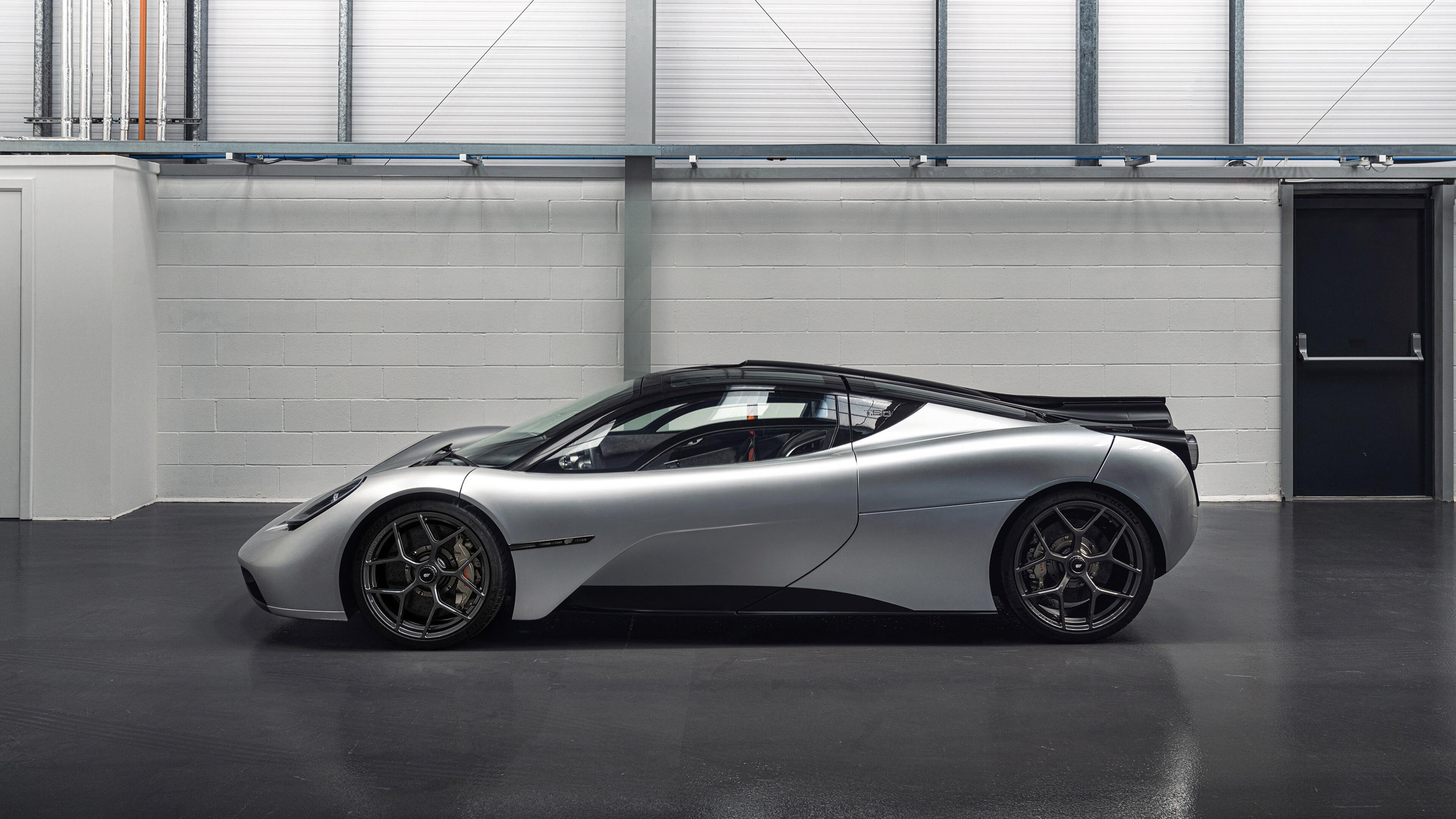 爱游戏登录入口-国王宣布球队核心轮休调整阵容结构，国王队球衣变迁史