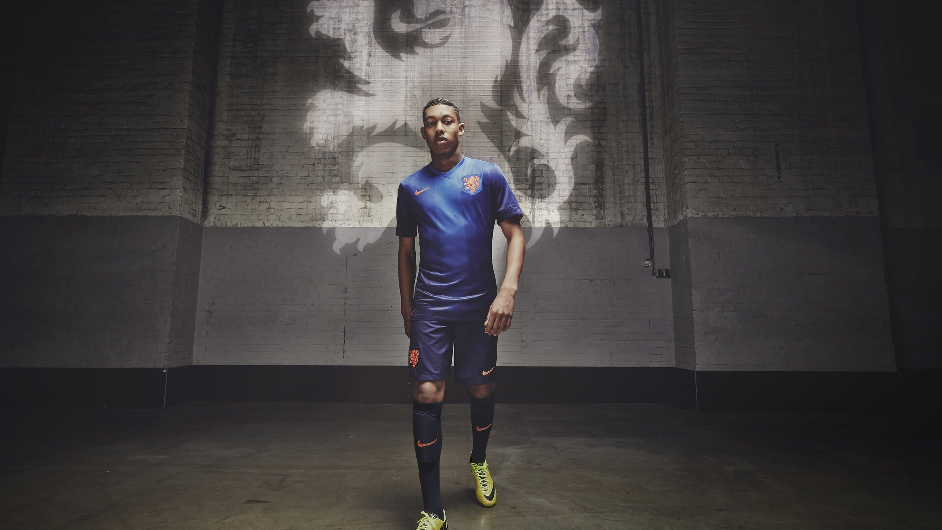 AYX SPORTS-中国足球反腐风暴，43人被终身禁赛，中国足球反贪风暴